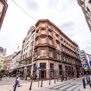  Hostel 2b & Magyarország